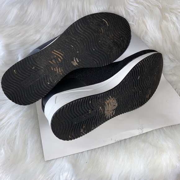 Used - Picture 5 of 7